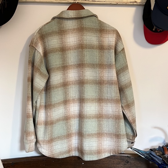 Ladies plaid shacket - Picture 5 of 5